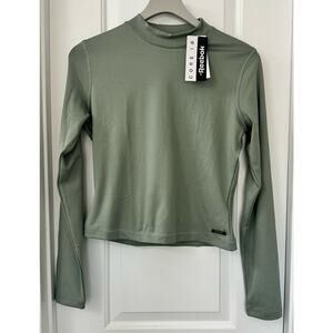 Reebok Women's Core 10 Am Long Sleeve Stretch Top, Large